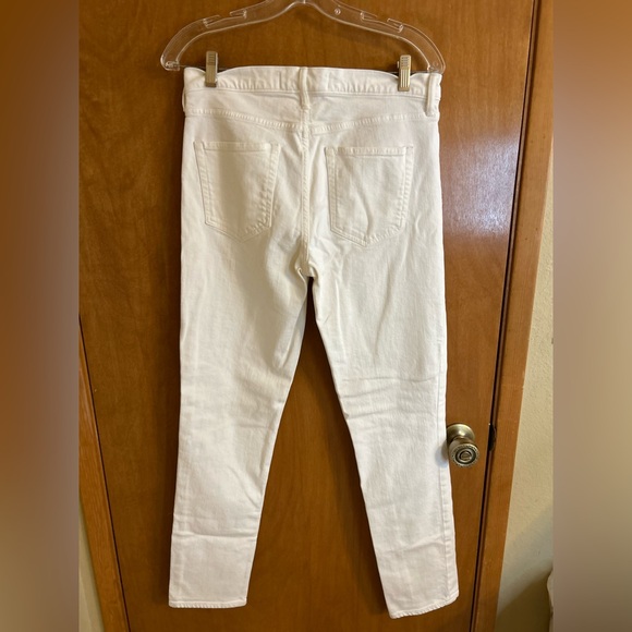 Gap Real Straight Jeans Womens 28L White Denim 1969 Skinny Leg Classic Core Y2K - Picture 2 of 12